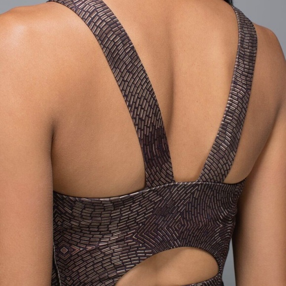 L4-🍋Lululemon🍋City Tank Golden Goddess Brown Black Pleated Tank Top - Picture 4 of 10